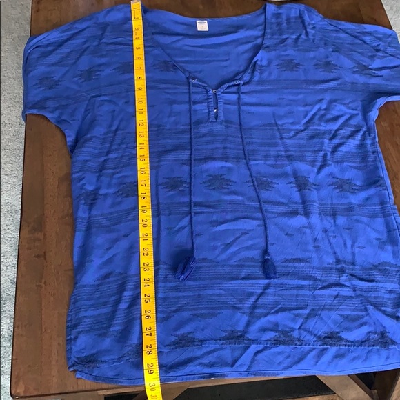 Old Navy shirt - Picture 5 of 5